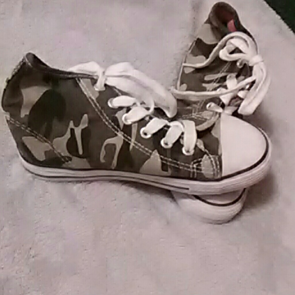 Camouflage sneakers size 2